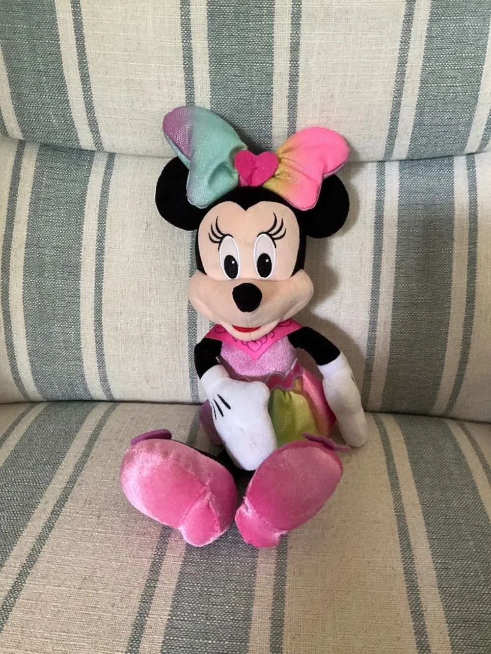 Disney Junior Sparkle  Sing Minnie Mouse 13